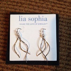 Lia Sophia swirl earrings silver/ gold colored